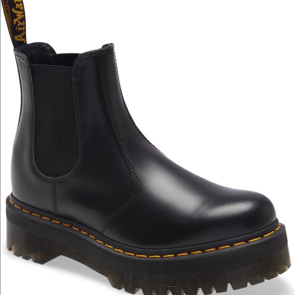 Dr. Martens 2976 Quad Platform Chelsea Boot